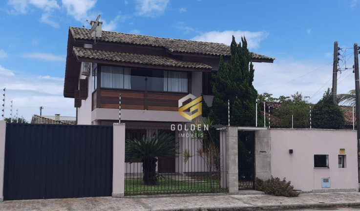 Sobrado com 4 Quartos à Venda, 209 m² em Universitário - Tijucas