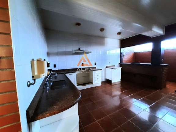 Imagem Casa com 4 Quartos à Venda, 169 m²