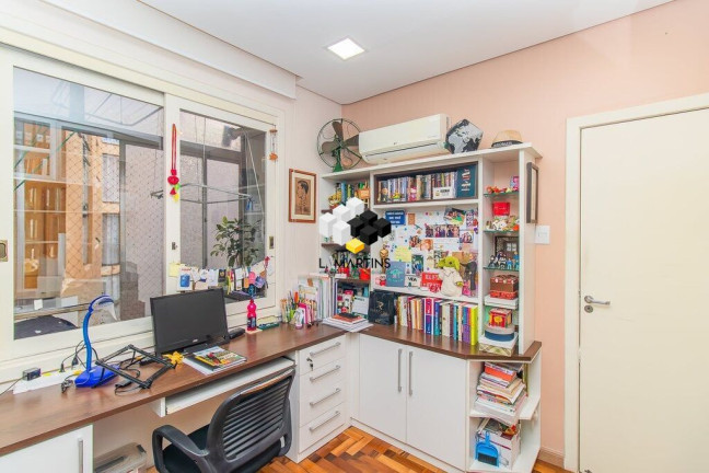 Imagem Apartamento com 3 Quartos à Venda, 126 m² em Bom Fim - Porto Alegre Imagem Apartamento com 3 Quartos à Venda, 126 m² em Bom Fim - Porto Alegre