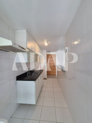 Imagem Imóvel com 2 Quartos à Venda, 66 m² em Barra Da Tijuca - Rio De Janeiro Imagem Imóvel com 2 Quartos à Venda, 66 m² em Barra Da Tijuca - Rio De Janeiro