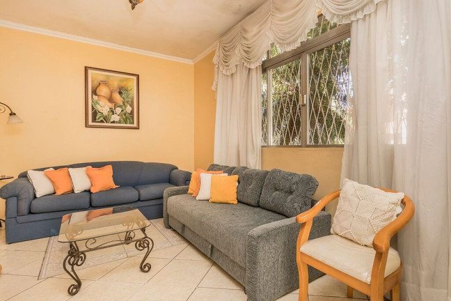Imagem Casa com 3 Quartos à Venda, 151 m² em Santa Maria Goretti - Porto Alegre
