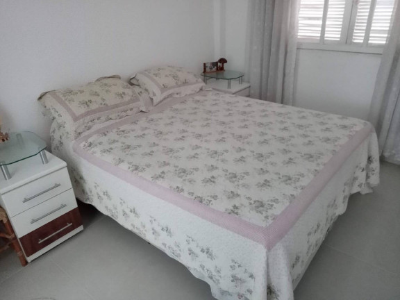 Imagem Apartamento com 2 Quartos à Venda, 70 m² em Enseada - Guarujá