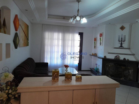Imagem Casa com 3 Quartos à Venda, 196 m² em Centro - Penha Imagem Casa com 3 Quartos à Venda, 196 m² em Centro - Penha
