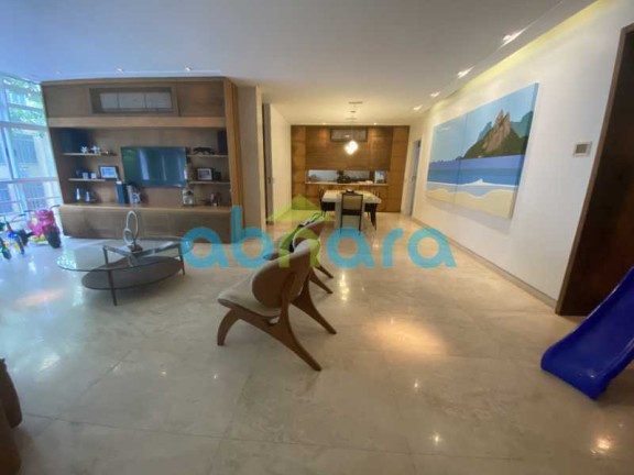 Imagem Apartamento com 3 Quartos à Venda, 184 m² em Copacabana - Rio De Janeiro Imagem Apartamento com 3 Quartos à Venda, 184 m² em Copacabana - Rio De Janeiro