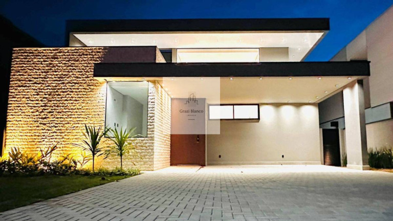 Casa de Condomínio com 3 Quartos à Venda, 243 m²