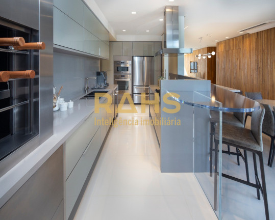 Imagem Apartamento com 4 Quartos à Venda, 257 m² em Centro - Balneário Camboriú Imagem Apartamento com 4 Quartos à Venda, 257 m² em Centro - Balneário Camboriú