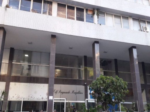 Sala Comercial à Venda, 34 m² em Comércio - Salvador
