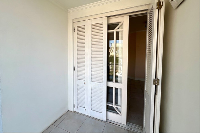 Imagem Casa com 4 Quartos à Venda, 243 m² em Moinhos De Vento - Canoas
