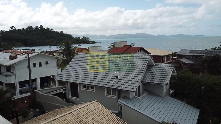 Imagem Casa com 3 Quartos à Venda, 440 m² em Centro - Porto Belo Imagem Casa com 3 Quartos à Venda, 440 m² em Centro - Porto Belo