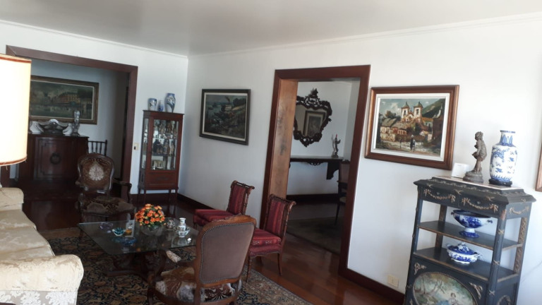 Imagem Apartamento com 3 Quartos à Venda, em Copacabana - Rio De Janeiro Imagem Apartamento com 3 Quartos à Venda, em Copacabana - Rio De Janeiro