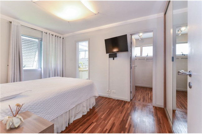 Imagem Apartamento com 3 Quartos à Venda, 116 m² em Moema - São Paulo