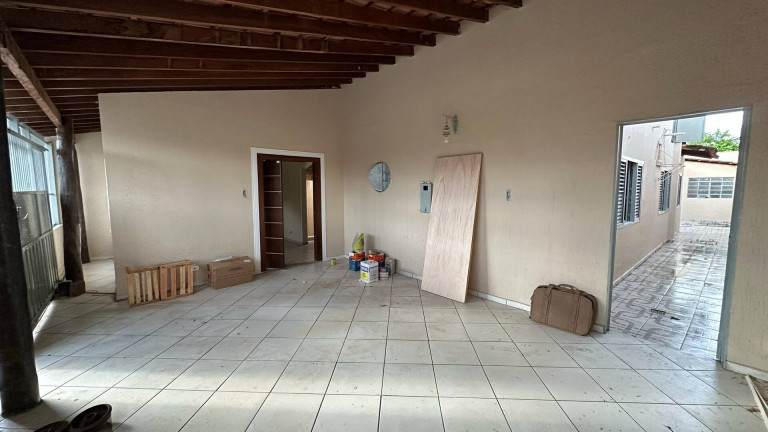 Imagem Casa com 3 Quartos à Venda, em Cuiabá Imagem Casa com 3 Quartos à Venda, em Cuiabá
