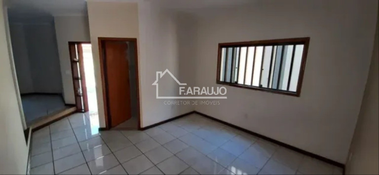 Imagem Sobrado com 3 Quartos à Venda, 180 m² em Jardim Astro - Sorocaba Imagem Sobrado com 3 Quartos à Venda, 180 m² em Jardim Astro - Sorocaba