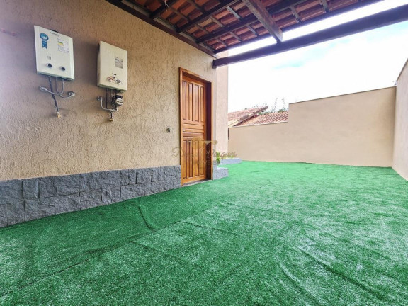 Imagem Casa com 4 Quartos à Venda, 216 m² em Albuquerque - Teresópolis