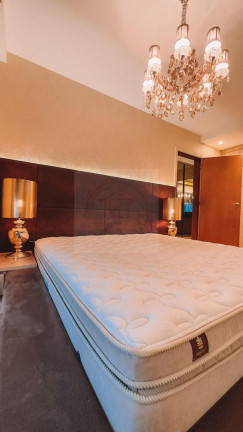 Imagem Apartamento com 3 Quartos à Venda, 160 m²