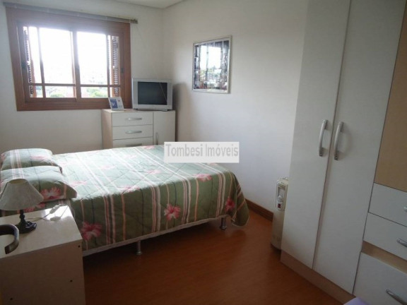 Imagem Sobrado com 3 Quartos à Venda, 176 m² em Jardim Sabará - Porto Alegre Imagem Sobrado com 3 Quartos à Venda, 176 m² em Jardim Sabará - Porto Alegre