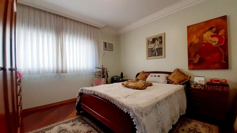 Imagem Apartamento com 3 Quartos à Venda, 220 m² em Centro - Balneário Camboriú