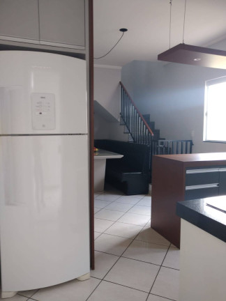 Imagem Casa com 3 Quartos à Venda, 125 m² em Jardim - Pindamonhangaba