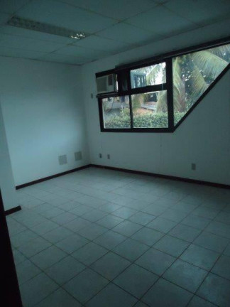Imagem Galpão para Alugar, 246 m² em Portão - Lauro De Freitas
