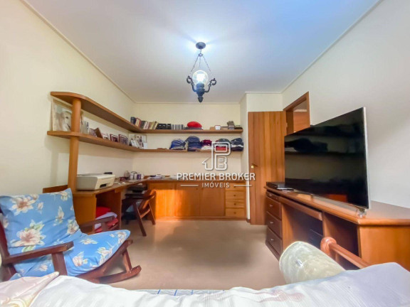 Imagem Casa com 3 Quartos à Venda, 200 m² em Quebra Frascos - Teresópolis Imagem Casa com 3 Quartos à Venda, 200 m² em Quebra Frascos - Teresópolis