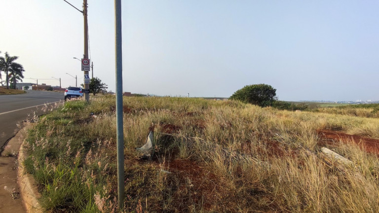 Imagem Terreno à Venda, 411 m² em Residencial Colinas Do Engenho I - Limeira Imagem Terreno à Venda, 411 m² em Residencial Colinas Do Engenho I - Limeira