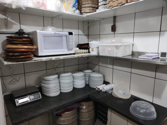 Imóvel Comercial à Venda, 50 m² em Jardim Residencial Doutor Lessa - Pindamonhangaba