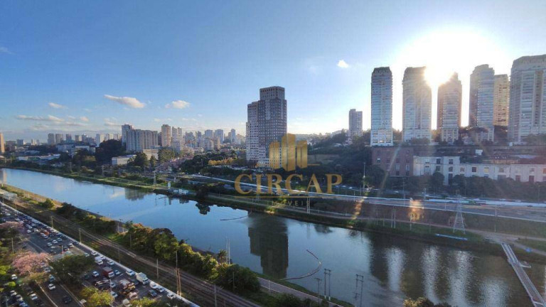 Sala Comercial à Venda ou Locação, 742 m² em Cidade Monções - São Paulo