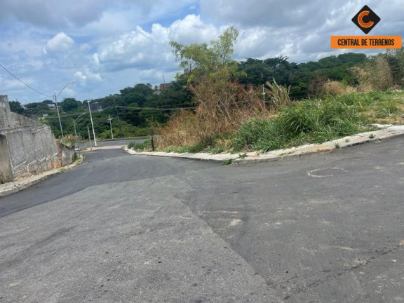 Imagem Terreno à Venda, 1.280 m² em Pirajá - Salvador Imagem Terreno à Venda, 1.280 m² em Pirajá - Salvador