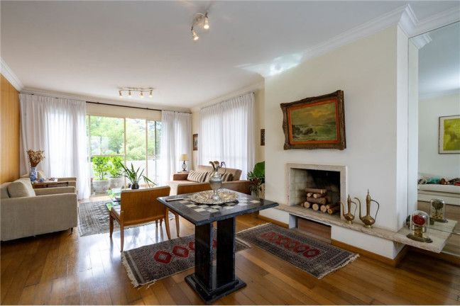 Apartamento com 3 Quartos à Venda, 185 m² em Vila Suzana - São Paulo