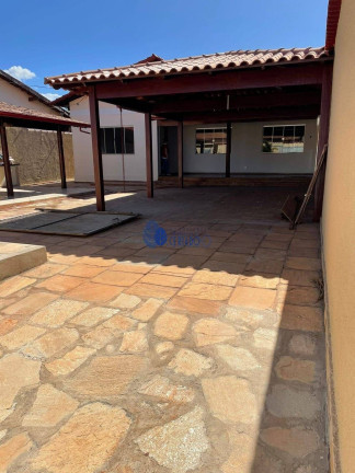 Casa com 3 Quartos à Venda, 218 m² em Setor Industrial Munir Calixto - Anápolis