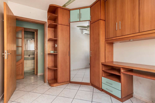 Imagem Apartamento com 2 Quartos à Venda, 65 m² em Teresópolis - Porto Alegre