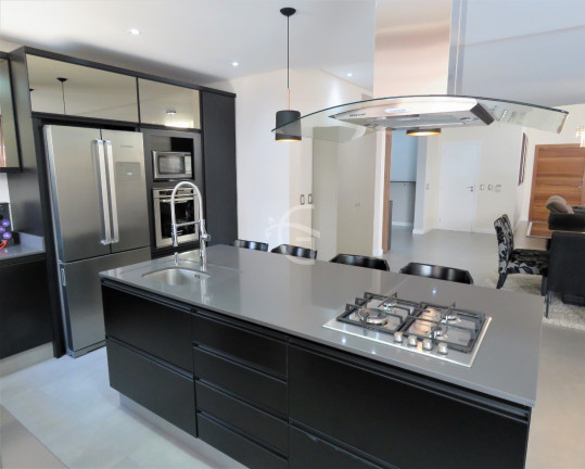 Imagem Casa com 3 Quartos à Venda, 300 m² em Anita Garibaldi - Joinville