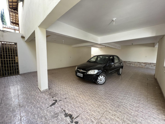 Imagem Casa com 4 Quartos à Venda, 300 m² em Cabral - Contagem