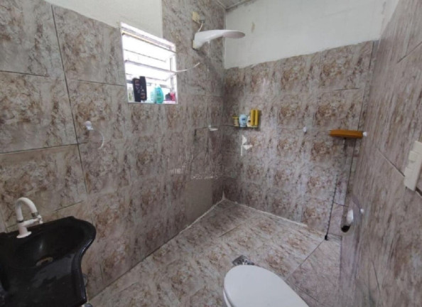 Imagem Casa com 4 Quartos à Venda, 221 m² em Encruzilhada - Santos Imagem Casa com 4 Quartos à Venda, 221 m² em Encruzilhada - Santos