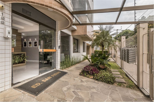 Imóvel com 3 Quartos à Venda,  em Jardim Itu - Porto Alegre