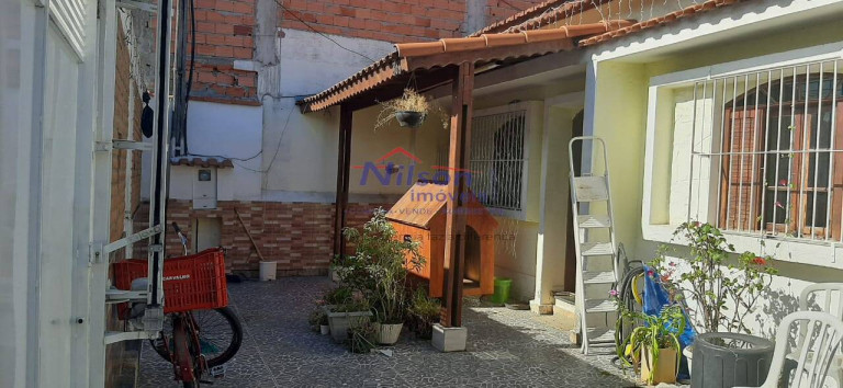 Imagem Casa com 3 Quartos à Venda, 250 m² em Jardim Presidente Dutra - Guarulhos Imagem Casa com 3 Quartos à Venda, 250 m² em Jardim Presidente Dutra - Guarulhos