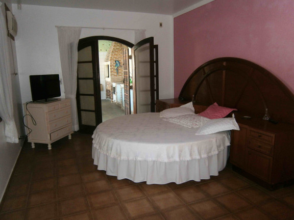 Casa com 4 Quartos à Venda, 280 m² em Itaguá - Ubatuba