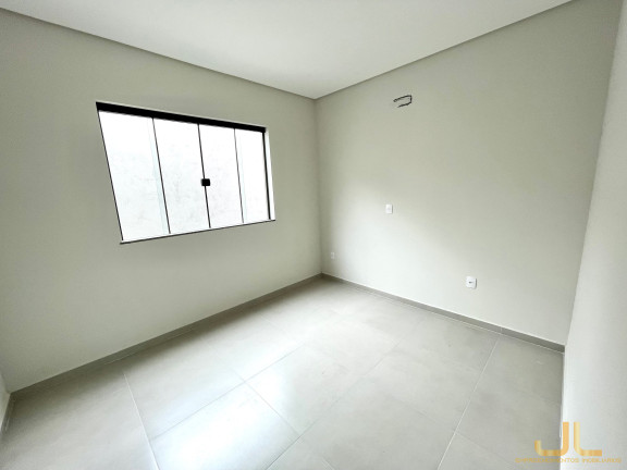Imagem Casa com 2 Quartos à Venda, 78 m²