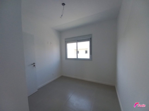 Imagem Casa de Condomínio com 3 Quartos à Venda, 96 m² em Morro Das Pedras - Florianópolis