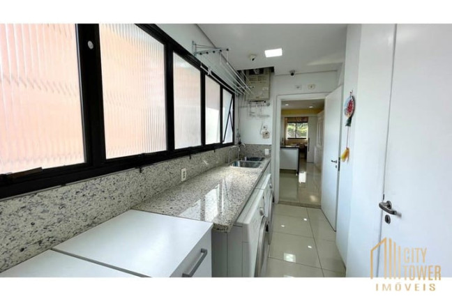 Imagem Apartamento com 3 Quartos à Venda, 240 m² em Campo Belo - São Paulo