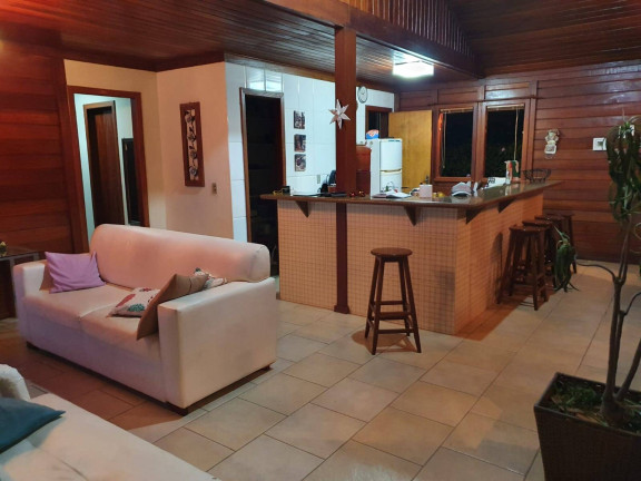 Imagem Casa com 3 Quartos à Venda, 1.000 m² em Cláudio Imagem Casa com 3 Quartos à Venda, 1.000 m² em Cláudio