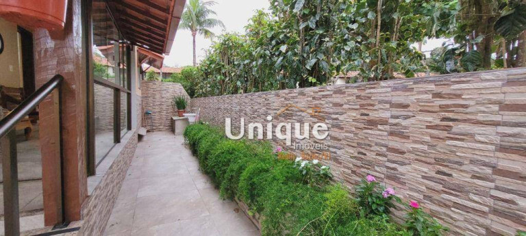 Imagem Casa com 5 Quartos à Venda, 155 m² em Centro - Armação Dos Búzios