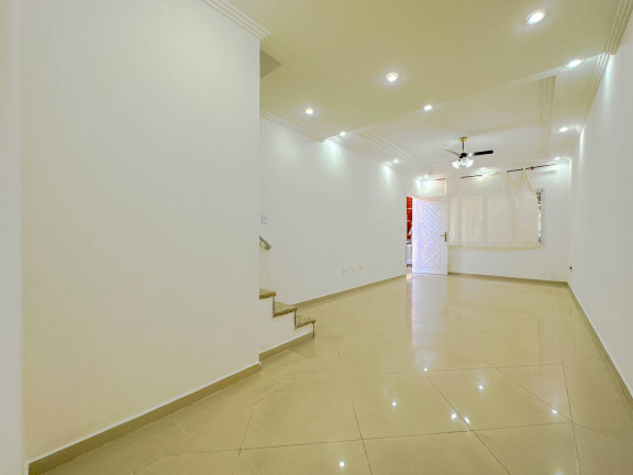 Imagem Casa com 3 Quartos à Venda, 130 m² em Canto Do Forte - Praia Grande