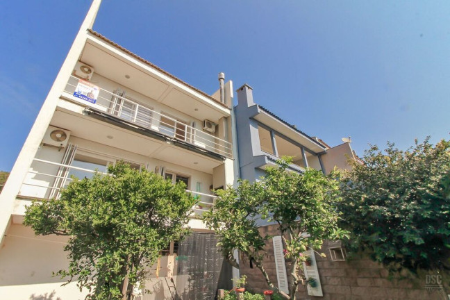 Imagem Casa de Condomínio com 3 Quartos à Venda, 205 m² em Vila Nova - Porto Alegre