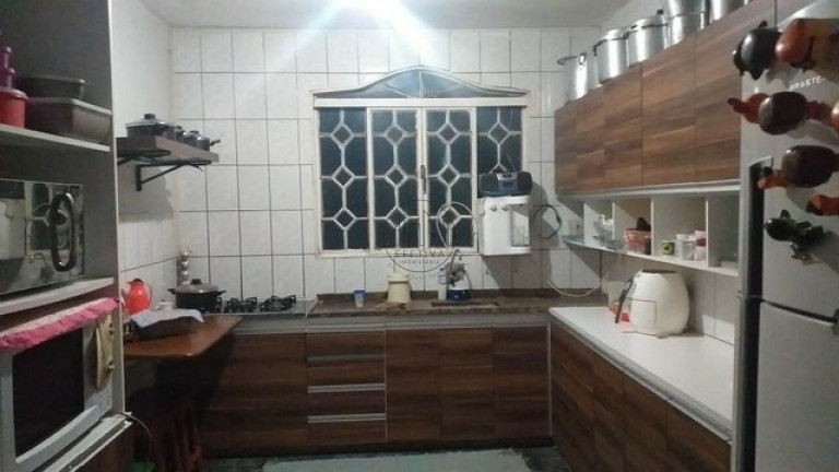 Imagem Casa com 6 Quartos à Venda, 160 m² em Recanto Das Emas - Brasília