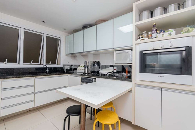 Imagem Apartamento com 3 Quartos à Venda, 141 m² em Jardim Europa - Porto Alegre Imagem Apartamento com 3 Quartos à Venda, 141 m² em Jardim Europa - Porto Alegre