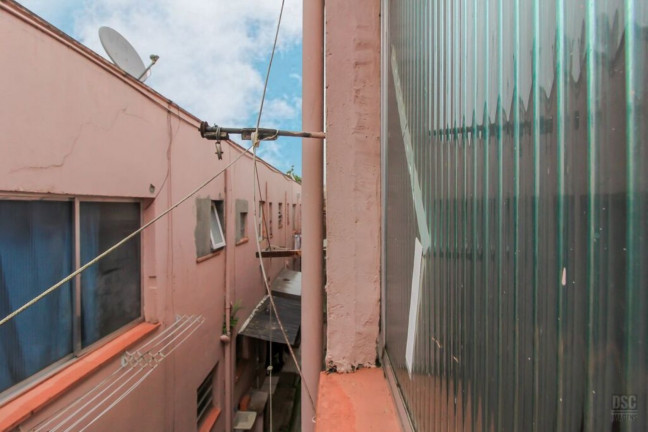 Imagem Imóvel com 2 Quartos à Venda, 42 m² em Cristal - Porto Alegre Imagem Imóvel com 2 Quartos à Venda, 42 m² em Cristal - Porto Alegre