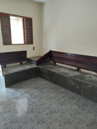 Imagem Casa com 3 Quartos à Venda, 220 m² em Belveder Clube Dos 500 - Guaratinguetá Imagem Casa com 3 Quartos à Venda, 220 m² em Belveder Clube Dos 500 - Guaratinguetá