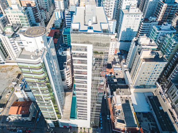 Imagem Apartamento com 4 Quartos à Venda, 197 m² em Meia Praia - Itapema