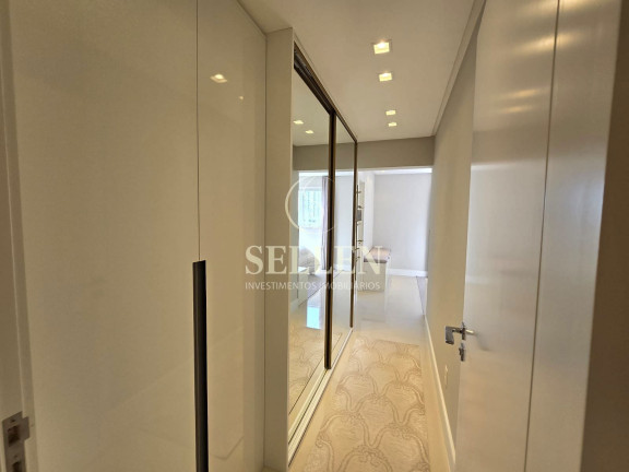 Apartamento com 3 Quartos à Venda, 136 m² em Centro - Balneário Camboriú